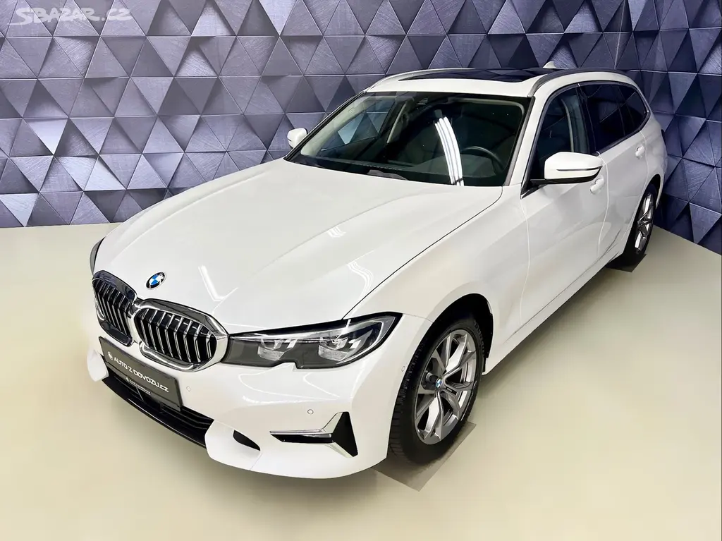 BMW Řada 3, 320d xDrive LUXURY, PANORAMA